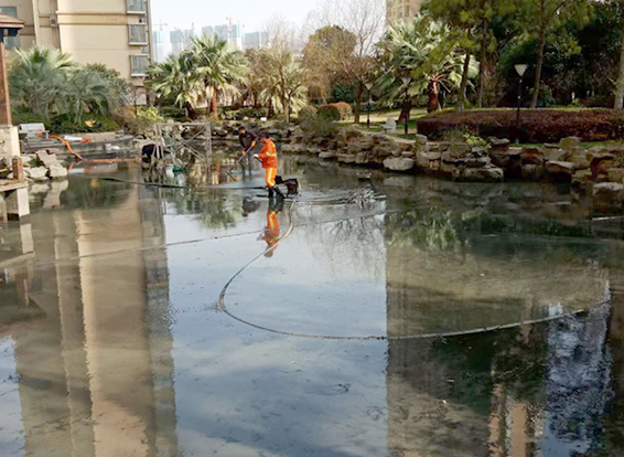 呼玛景观池淤泥清理